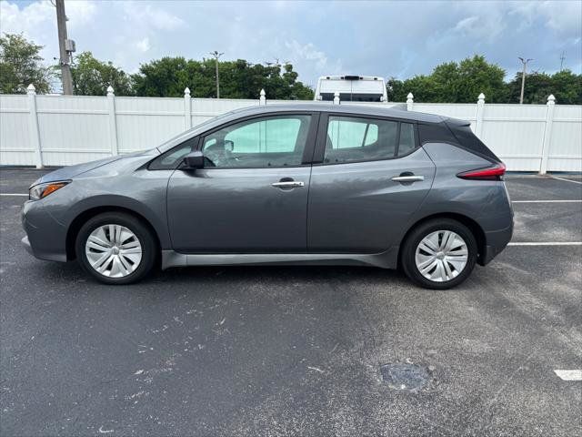 Used 2025 Nissan Leaf S FWD image 6