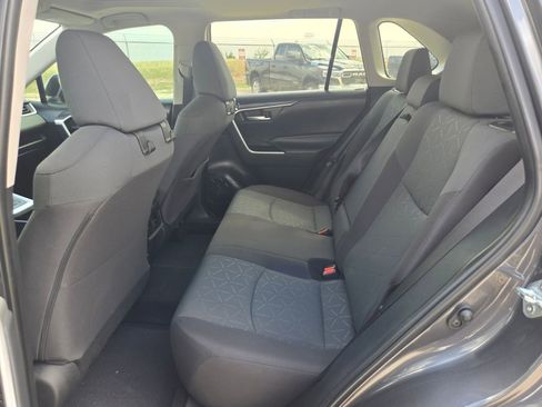 Used 2023 Toyota RAV4 XLE w/ Convenience Package FWD image 13