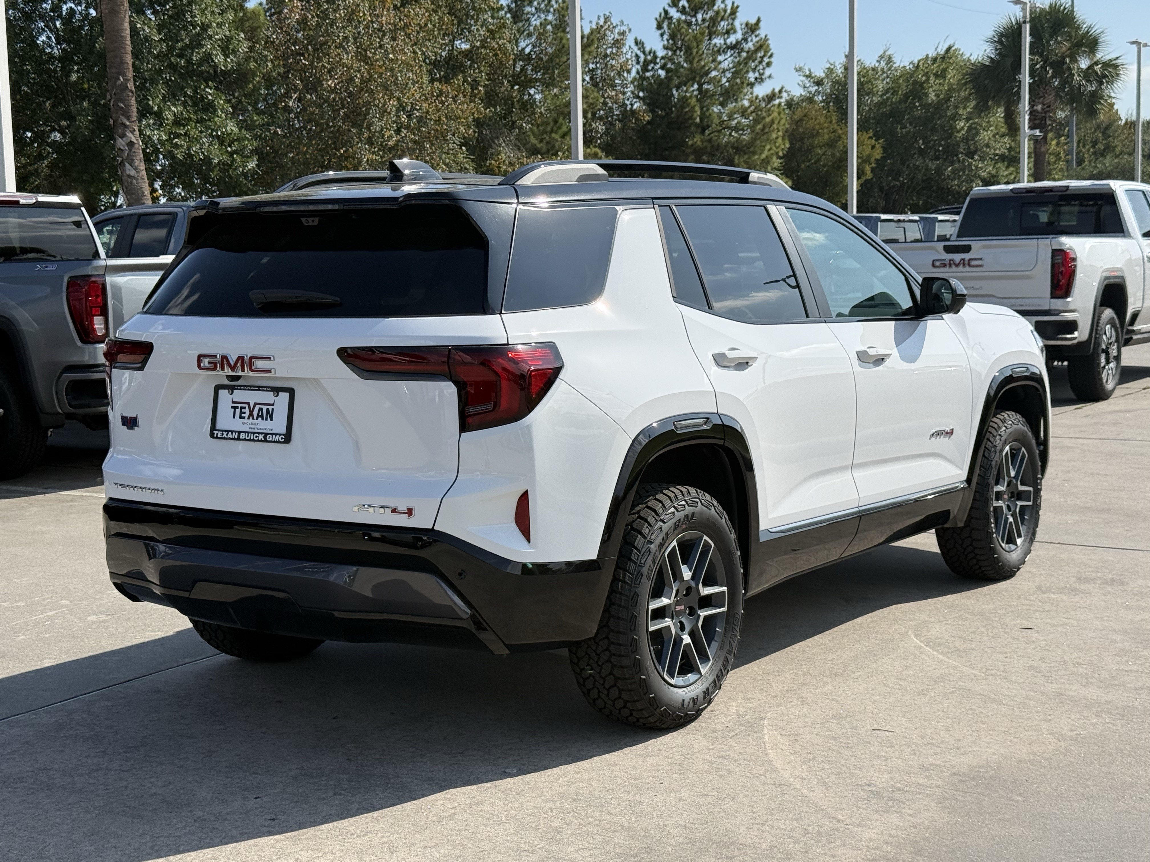 New 2027 GMC Terrain AT4 w/ Convenience Package III AWD/4WD image 5