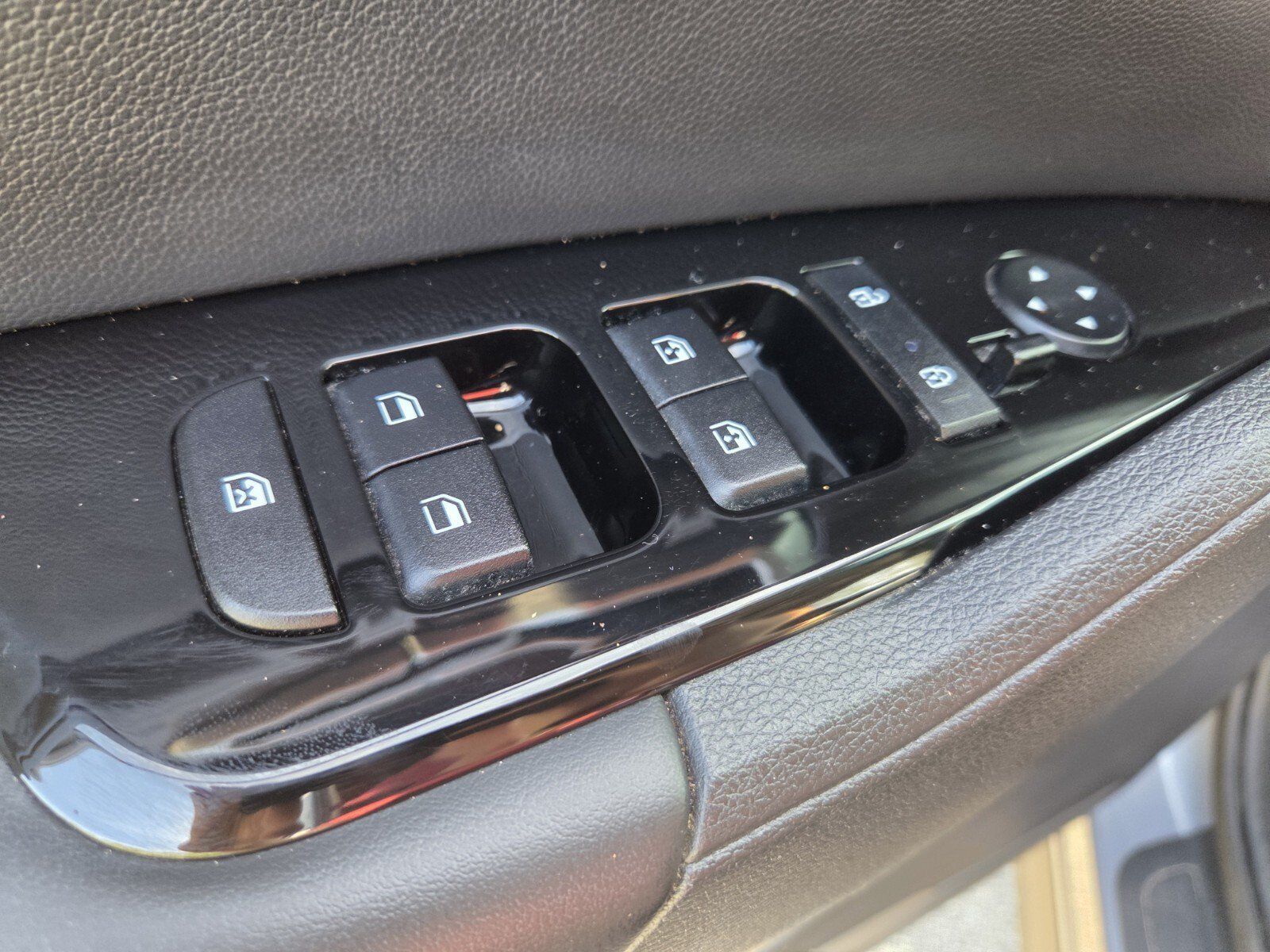 Used 2023 Kia Sportage EX FWD image 37