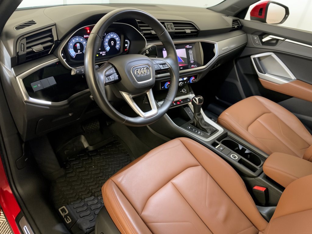 Used 2022 Audi Q3 2.0T Premium AWD/4WD image 4