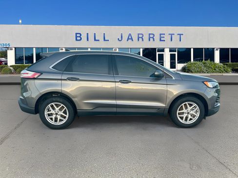 Certified 2024 Ford Edge SEL w/ Convenience Package AWD/4WD image 8