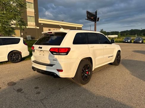 Used 2018 Jeep Grand Cherokee SRT w/ Trailer Tow Group IV AWD/4WD image 14