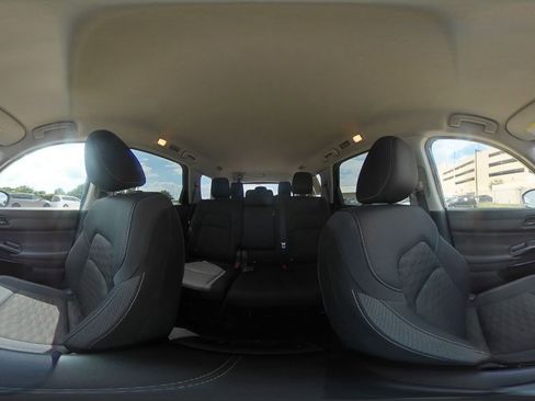 Used 2025 Nissan Pathfinder SV image 45