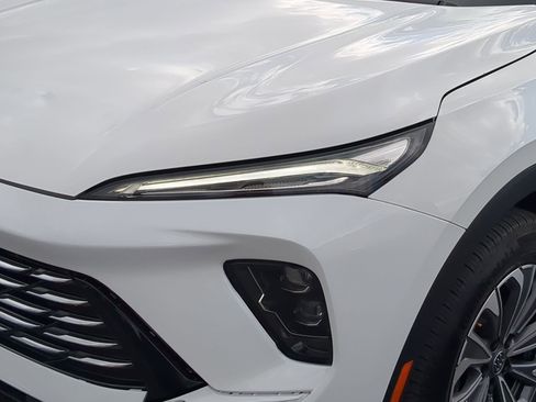 Used 2024 Buick Envision Preferred image 12