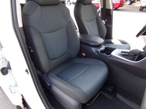 Used 2025 Toyota RAV4 XLE w/ Convenience Package FWD image 23