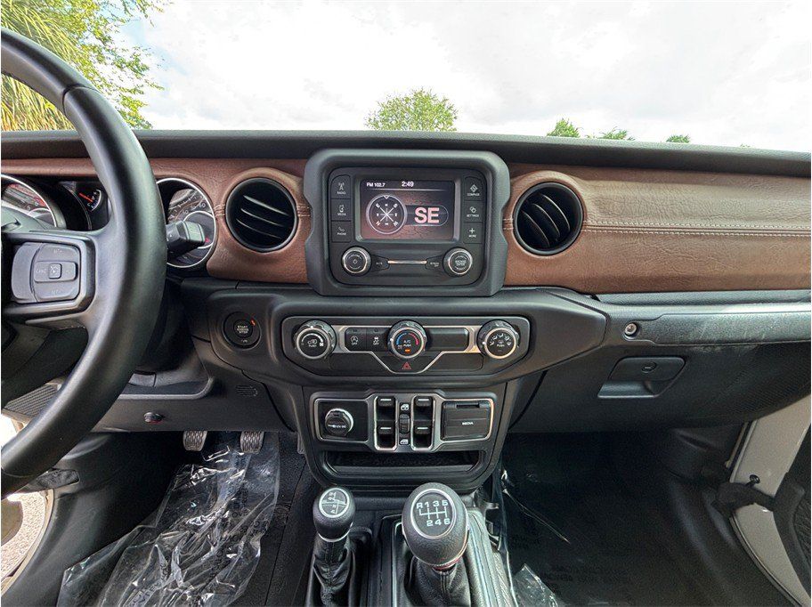 Used 2020 Jeep Gladiator Sport w/ Quick Order Package 23S AWD/4WD image 11