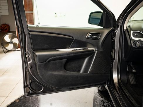 Used 2018 Dodge Journey SE w/ Popular Equipment Group image 21