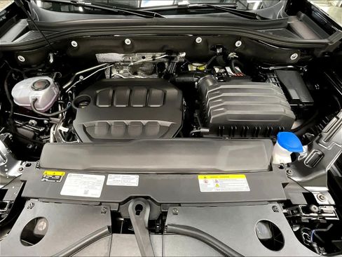 New 2026 Volkswagen Atlas Cross Sport SE AWD/4WD image 11
