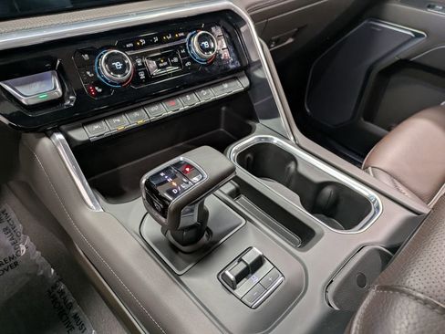 Used 2023 GMC Sierra 1500 Denali w/ Technology Package image 14