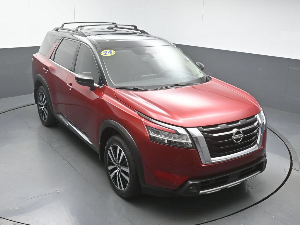 Used 2024 Nissan Pathfinder Platinum FWD image 46