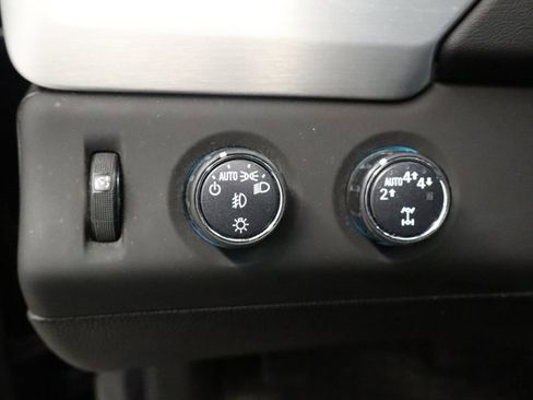 Used 2018 GMC Yukon XL SLT image 28