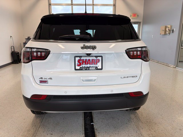 Used 2023 Jeep Compass Limited w/ Sun and Sound Group AWD/4WD image 7