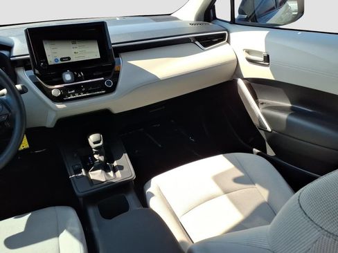 Used 2026 Toyota Corolla Cross L FWD image 14