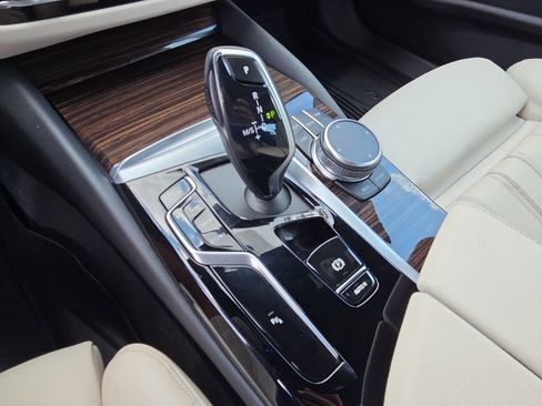 Used 2023 BMW 530i w/ Premium Package RWD image 22