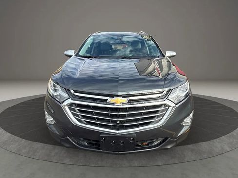 Used 2019 Chevrolet Equinox Premier image 2