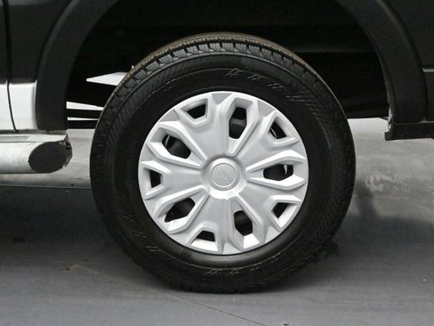 Used 2024 Ford Transit 250 Low Roof w/ Exterior Upgrade Package RWD image 8