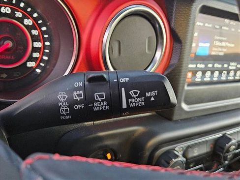 Used 2020 Jeep Wrangler Unlimited Rubicon AWD/4WD image 12