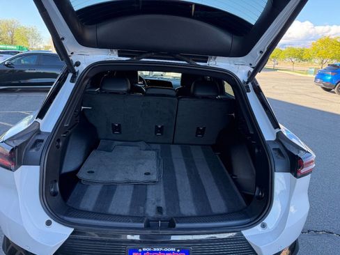 Used 2025 Chevrolet Equinox EV LT image 20