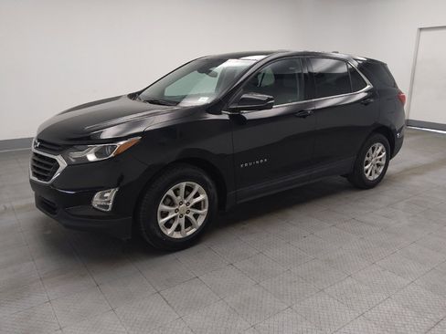 Used 2019 Chevrolet Equinox LT image 2