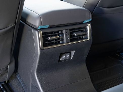 New 2026 Lexus GX 550 AWD/4WD image 17
