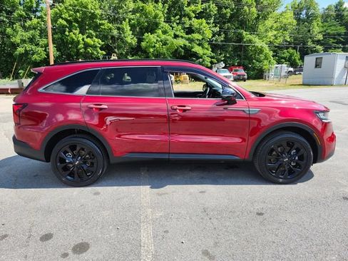 Used 2021 Kia Sorento S AWD/4WD image 9
