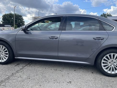 Used 2016 Volkswagen Passat 1.8T SE FWD image 8