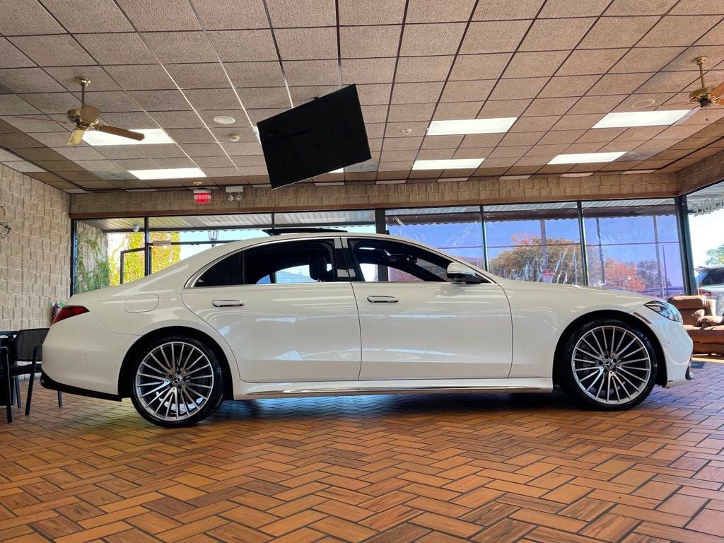 Used 2022 Mercedes-Benz S 500 4MATIC w/ AMG Line Package image 6