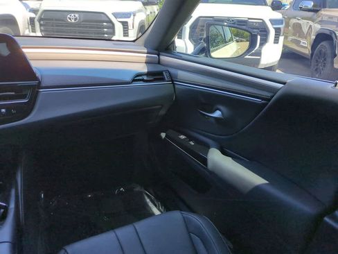 Used 2024 Lexus ES 350 F Sport FWD image 16