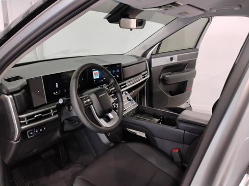 Used 2024 Hyundai Santa Fe SE image 12