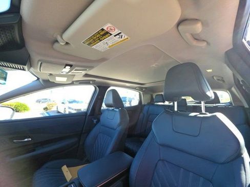 Used 2023 Nissan Ariya image 15