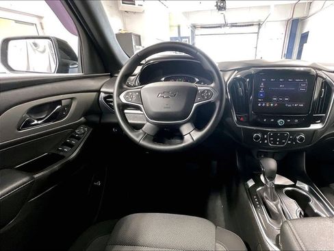 Used 2023 Chevrolet Traverse LT w/ Midnight/Sport Edition AWD/4WD image 18
