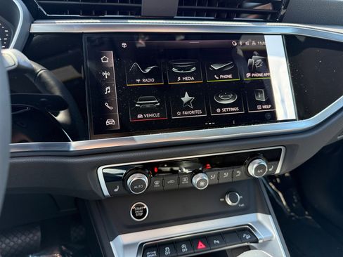 Used 2025 Audi Q3 2.0T Premium Plus w/ Premium Plus Package image 12