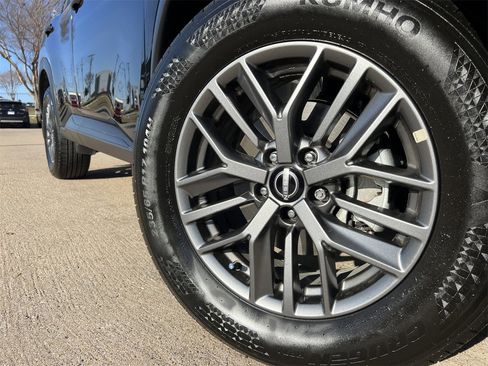 Certified 2025 Nissan Rogue S image 7