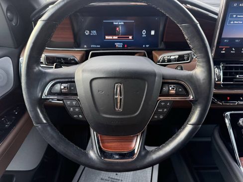 Used 2023 Lincoln Navigator Reserve AWD/4WD image 28