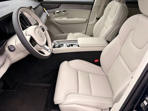 New 2026 Volvo XC90 B6 Ultra w/ Protection Package image 5