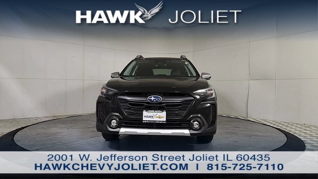 Used 2024 Subaru Outback Touring XT AWD/4WD image 3