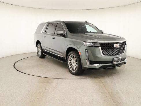 Used 2023 Cadillac Escalade ESV Premium Luxury AWD/4WD image 10