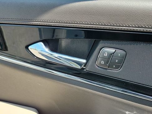 Certified 2023 Lincoln Nautilus AWD w/ Premium Package image 18