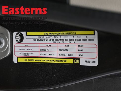 Used 2023 Chrysler Pacifica Touring-L FWD image 36