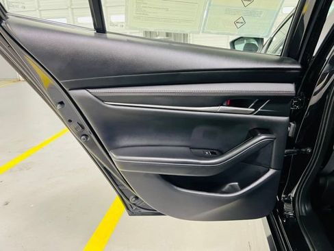 Used 2025 MAZDA MAZDA3 s FWD image 26