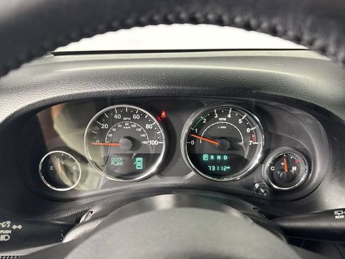 Used 2017 Jeep Wrangler Unlimited Sahara w/ Mopar Chrome Edition Group AWD/4WD image 13