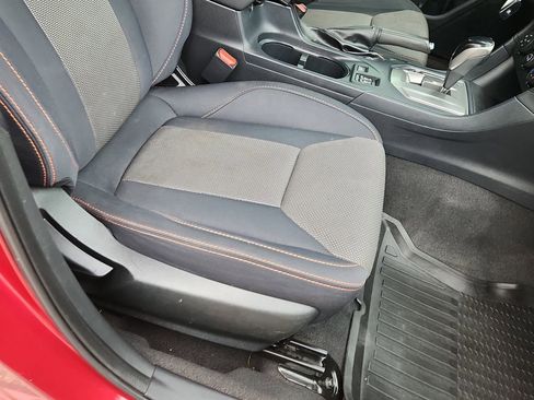 Used 2019 Subaru Crosstrek 2.0i Premium AWD/4WD image 13