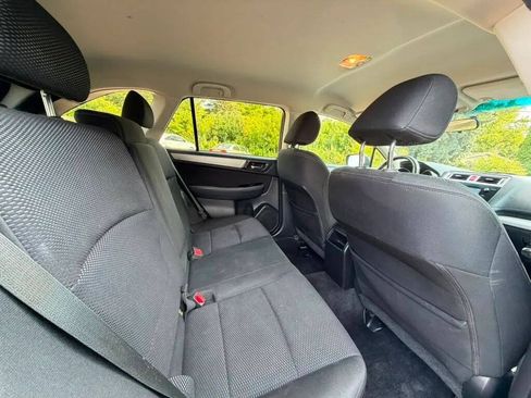 Used 2015 Subaru Outback 2.5i Premium AWD/4WD image 8