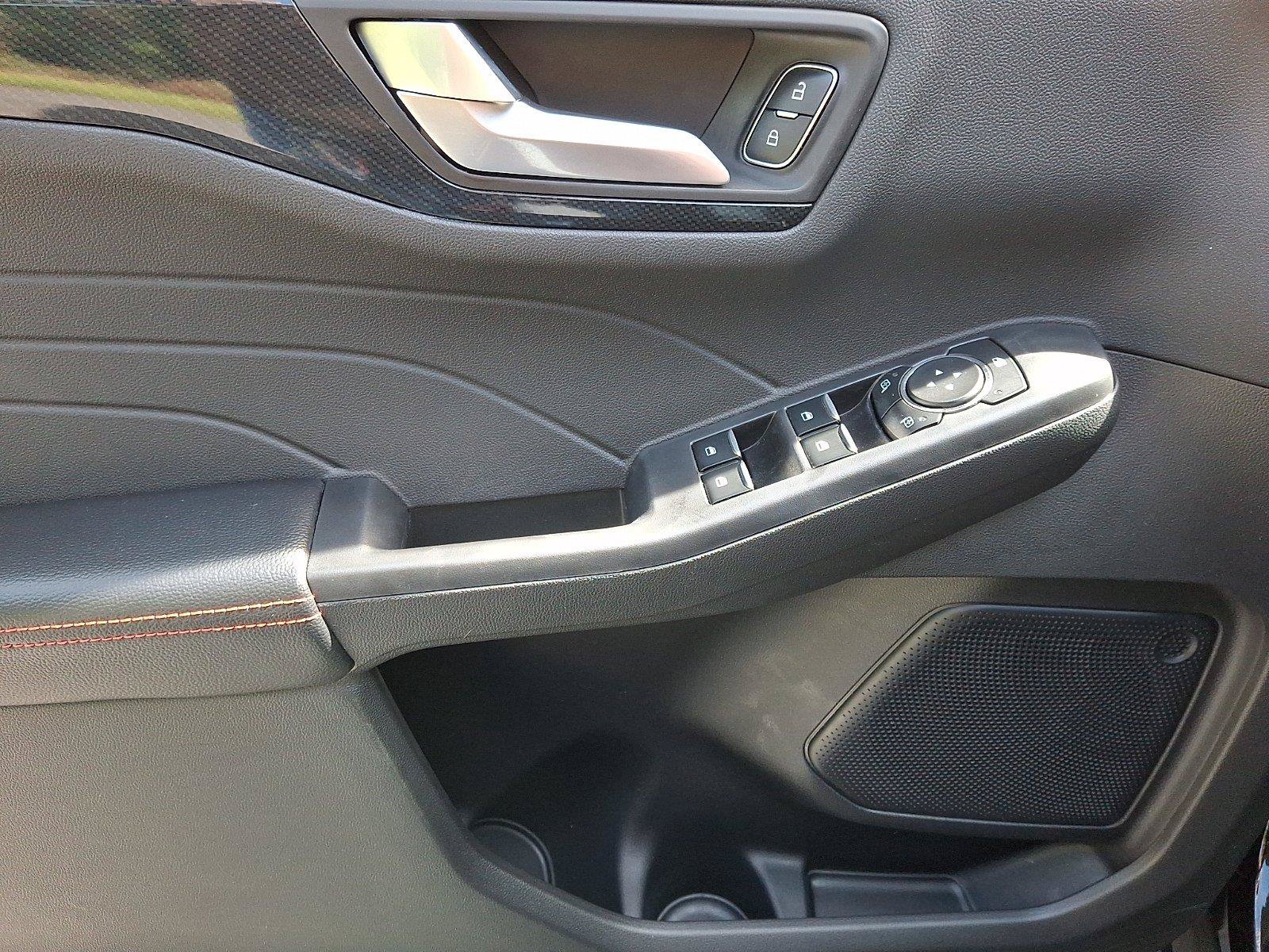 Used 2023 Ford Escape ST-Line w/ Tech Pack #1 AWD/4WD image 12