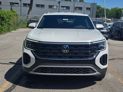 New 2026 Volkswagen Atlas Cross Sport SE AWD/4WD image 8