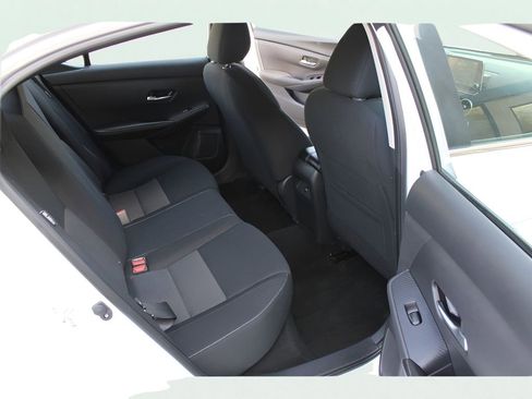 Used 2023 Nissan Sentra SV image 14