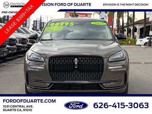 Used 2025 Lincoln Corsair FWD w/ Equipment Group 101A image 3