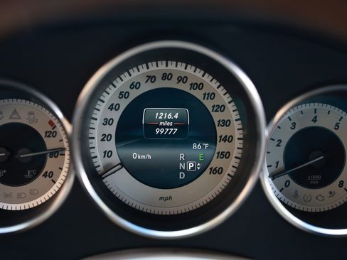 Used 2014 Mercedes-Benz CLS 550 4MATIC w/ Premium 1 Package image 56