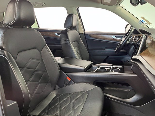 Used 2025 Volkswagen Atlas SE FWD image 10